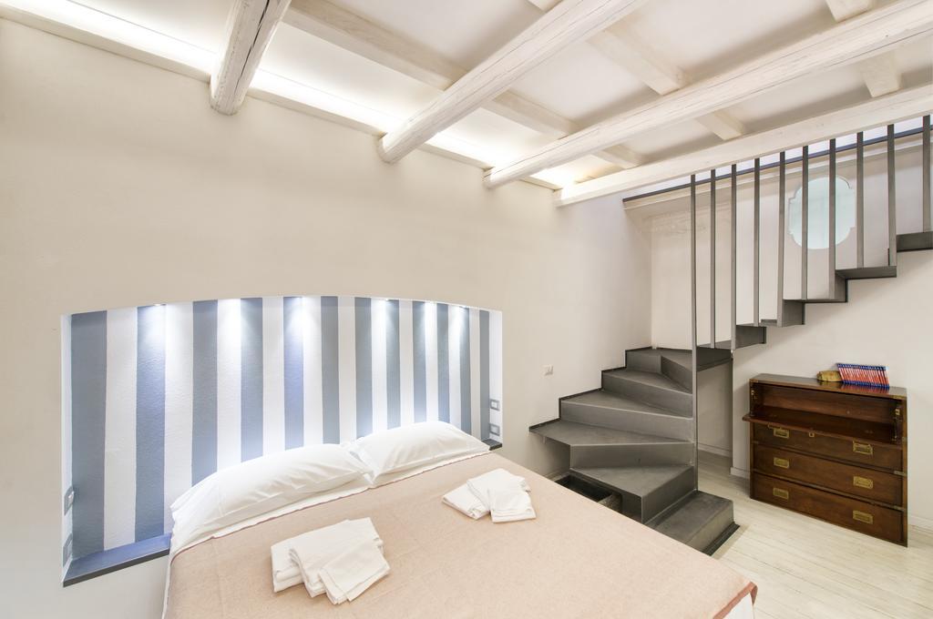 קליארי Castelletto Suite La Marina מראה חיצוני תמונה
