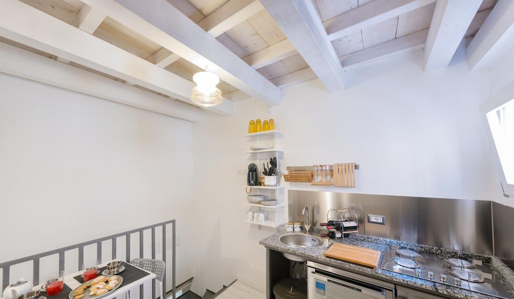 קליארי Castelletto Suite La Marina מראה חיצוני תמונה